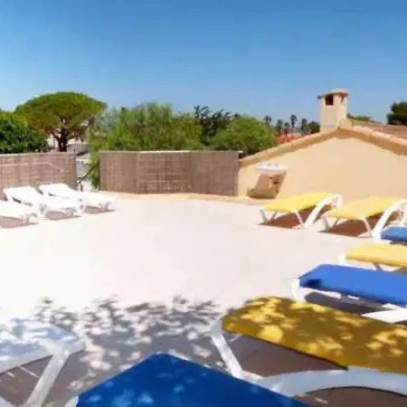 - Eebaeb * Hyères
